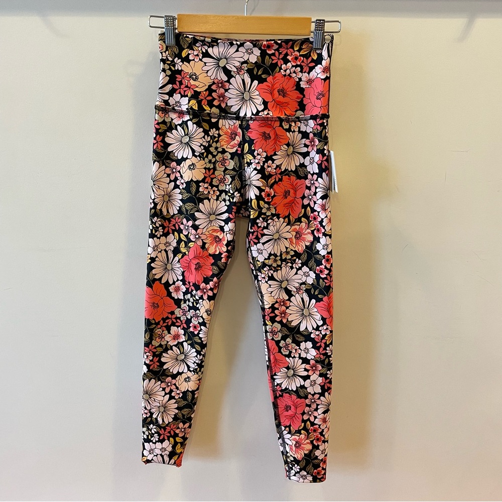 NWT Beyond Yoga Scarlet Gardenia Midi Leggings - Size S